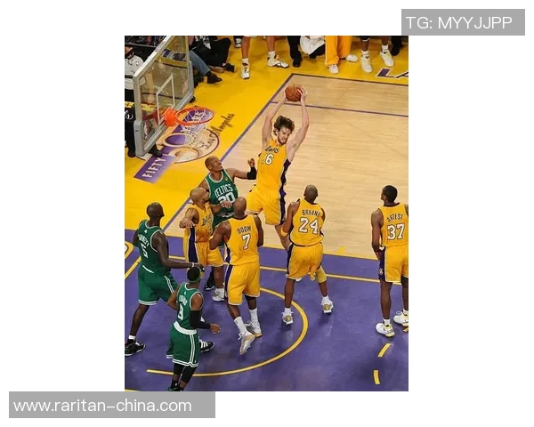 深入分析上海篮球队的整体压制战术与其背后的战术理念